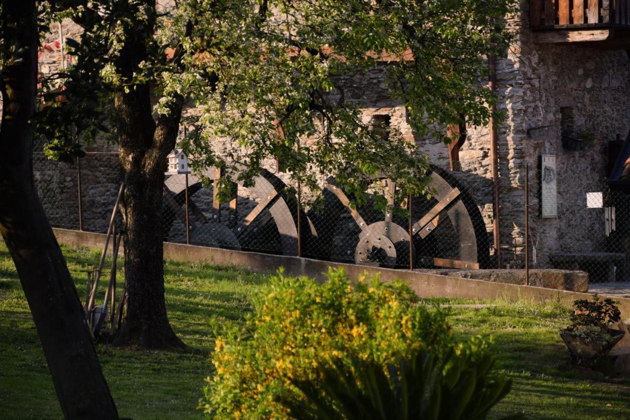 La Roggia - Lake Como Heritage Home In Molino Maufet Watermill - Patio On The Garden Colico Exterior foto